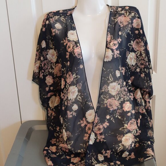 Emory Park Sheer Blue Floral Kimono Style Cover Up Size Medium Swim Beach Summer - Picture 5 of 11